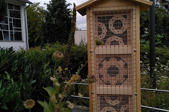 Ein "Hotel" für die Wildbienen