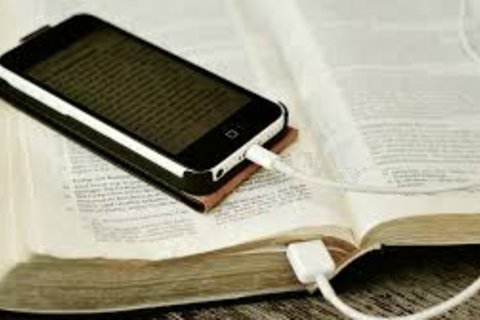 Bibel: lasst und miteinander reden und Gott suchen!